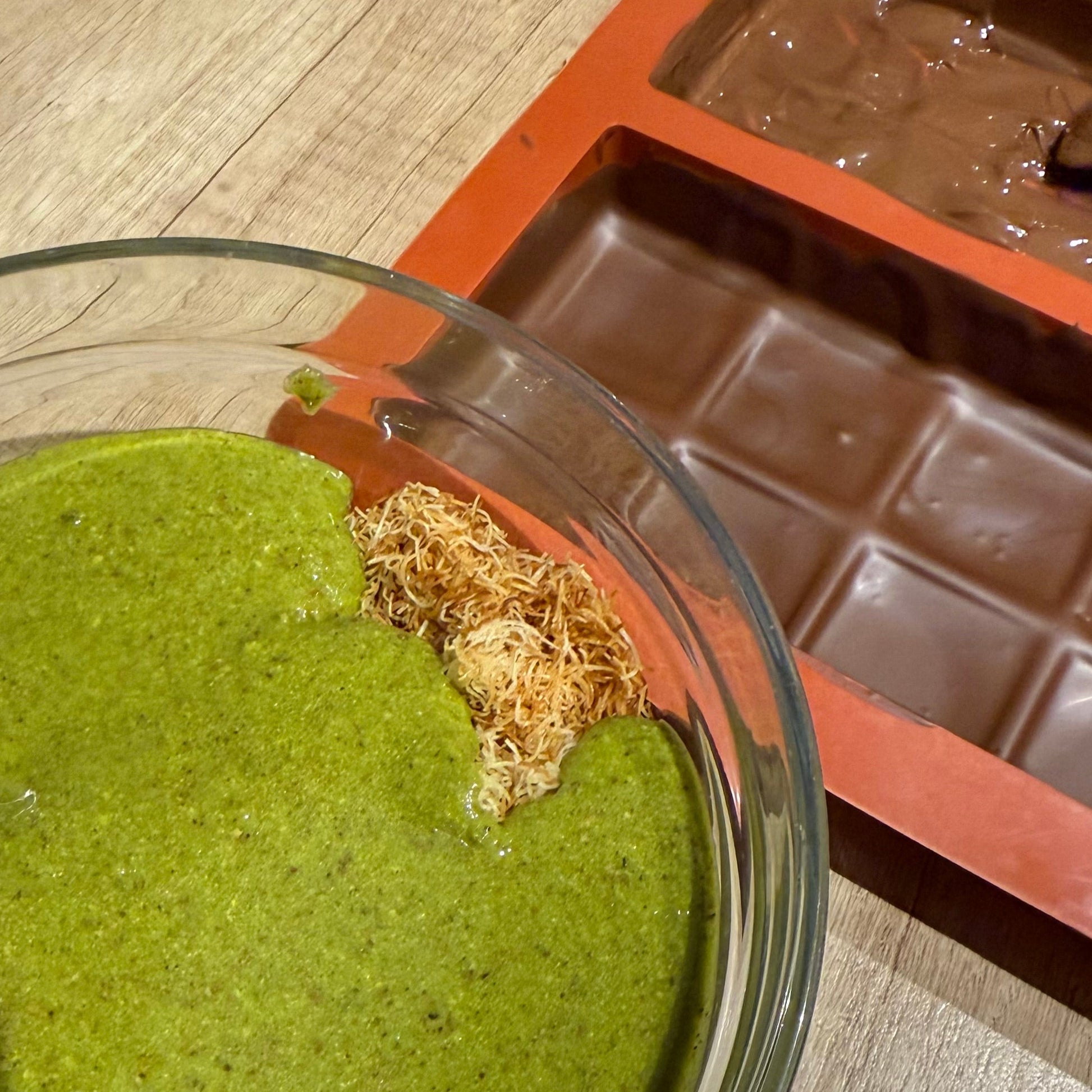 Dubai Chocolate with Pistachio and Kaitafi 